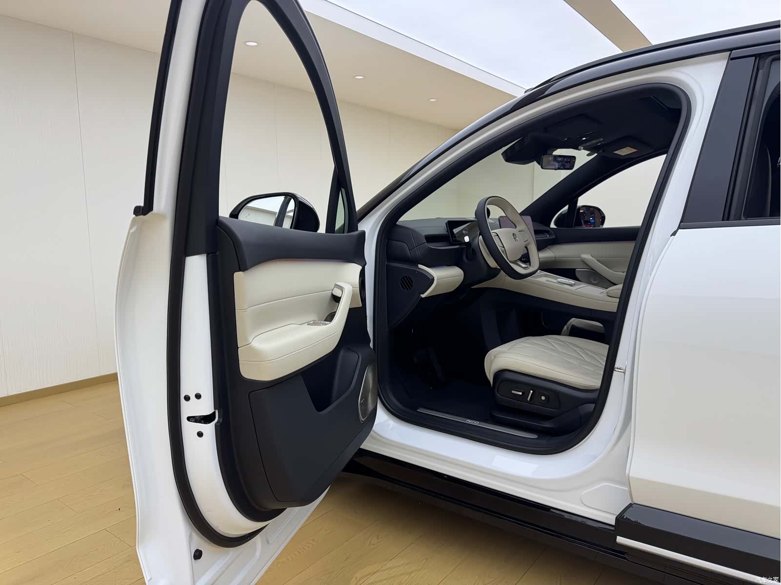 NIO ES6, 2025 21