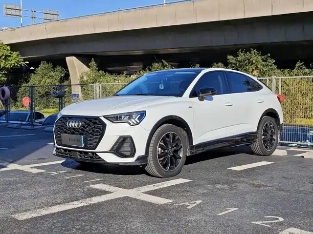 Audi Q3 Sportback 2022 — купить из Китая под заказ