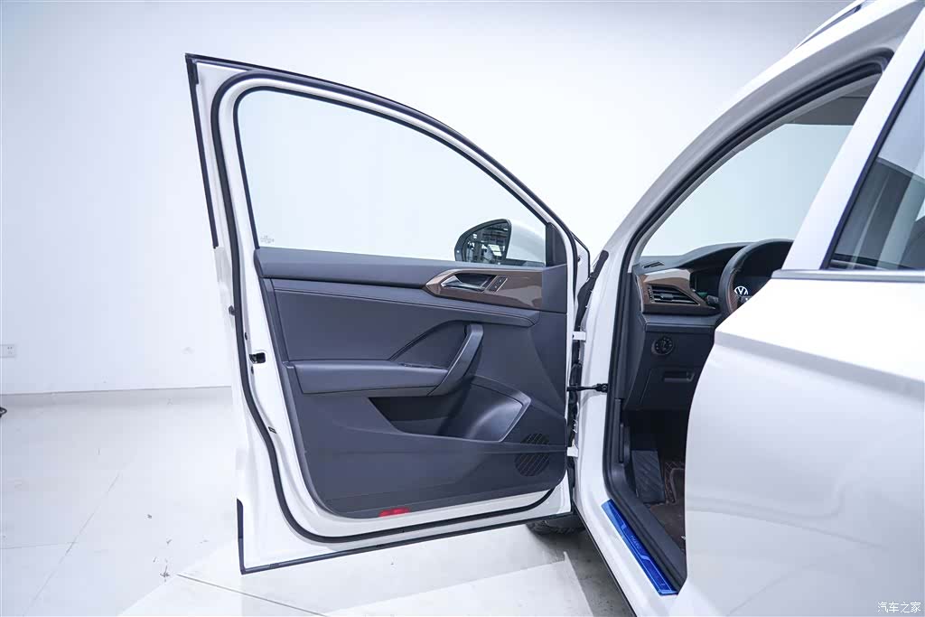 Volkswagen Tharu, 2022 18