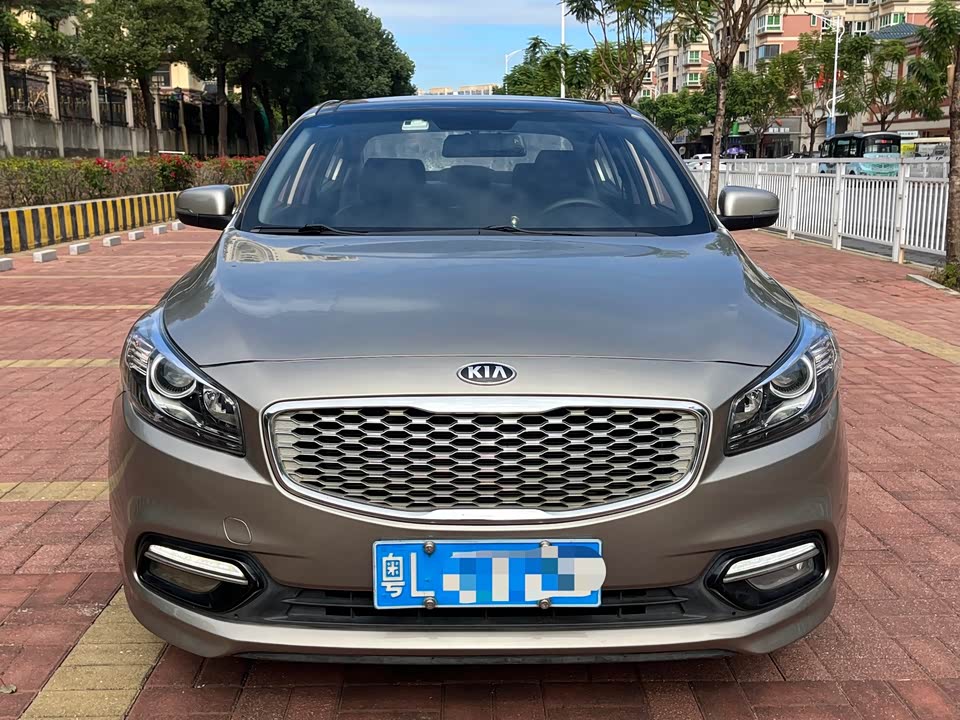 Kia K4