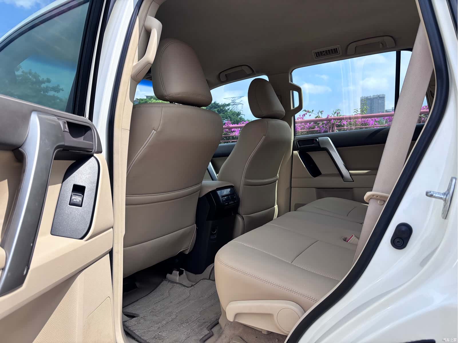 Toyota Prado, 2015 7