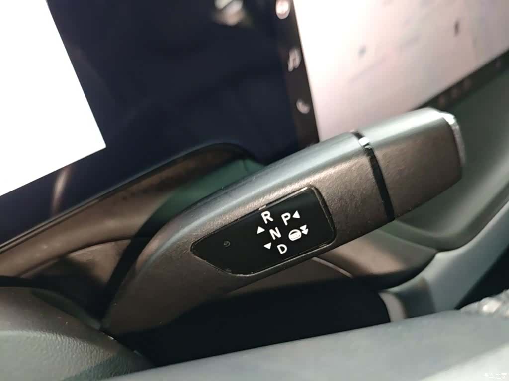 Xpeng P7, 2022 14