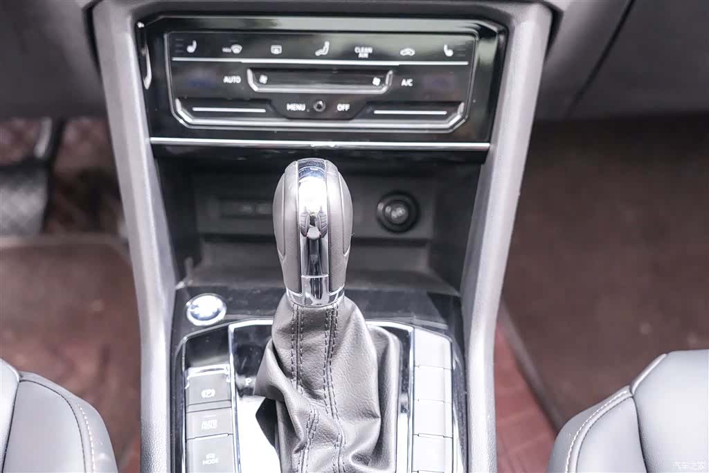 Volkswagen Tharu, 2022 22
