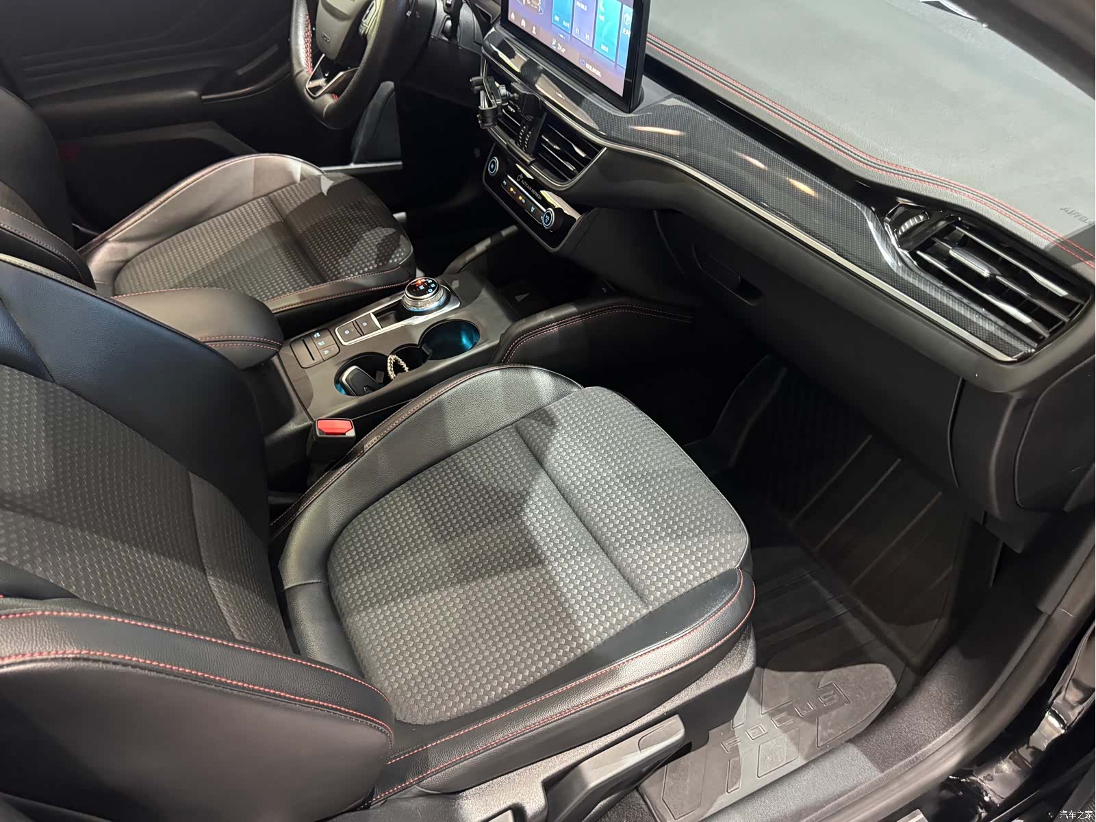 Ford Focus, 2021 20
