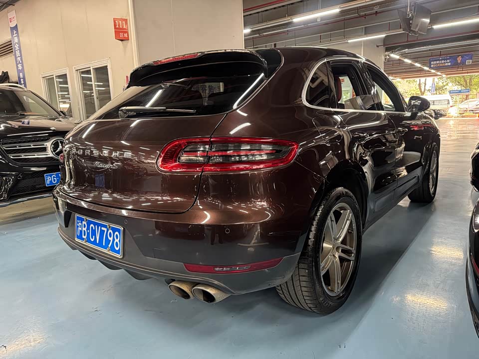 Porsche Macan