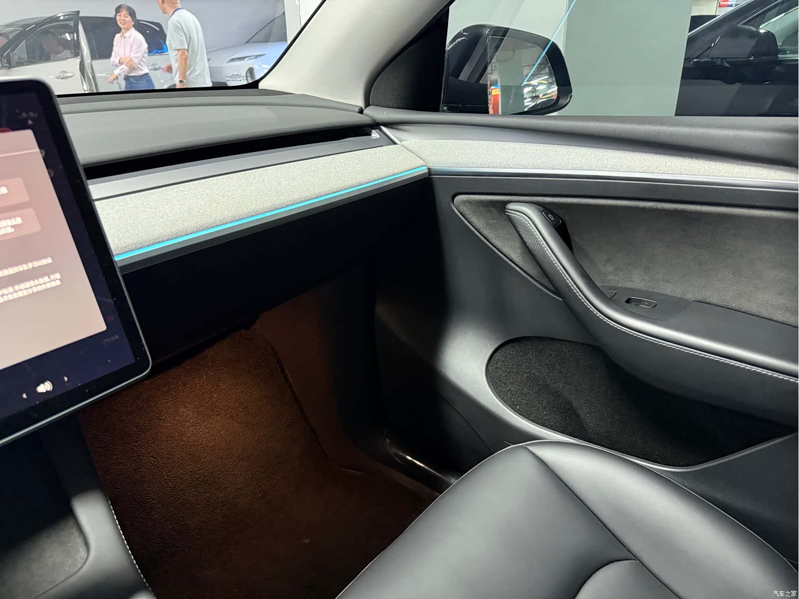 Tesla Model Y, 2024 7