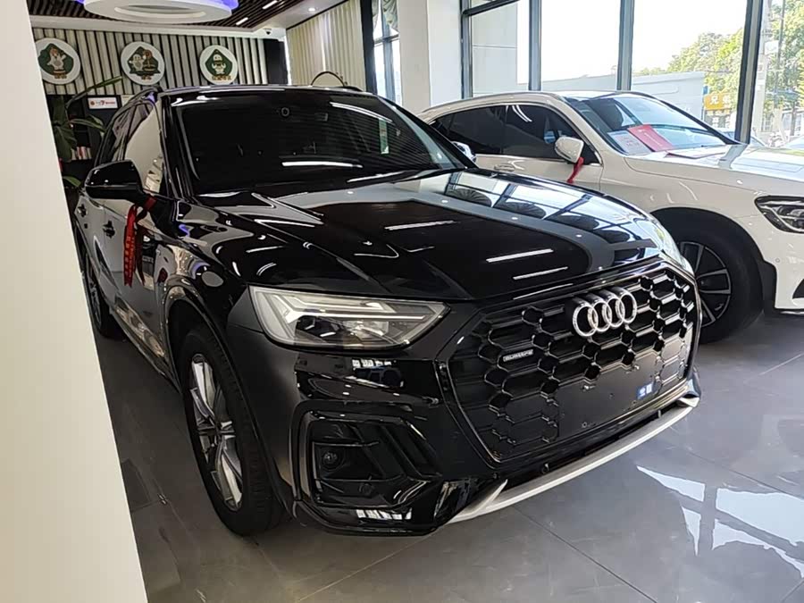 Audi Q5L 2023, фото 4