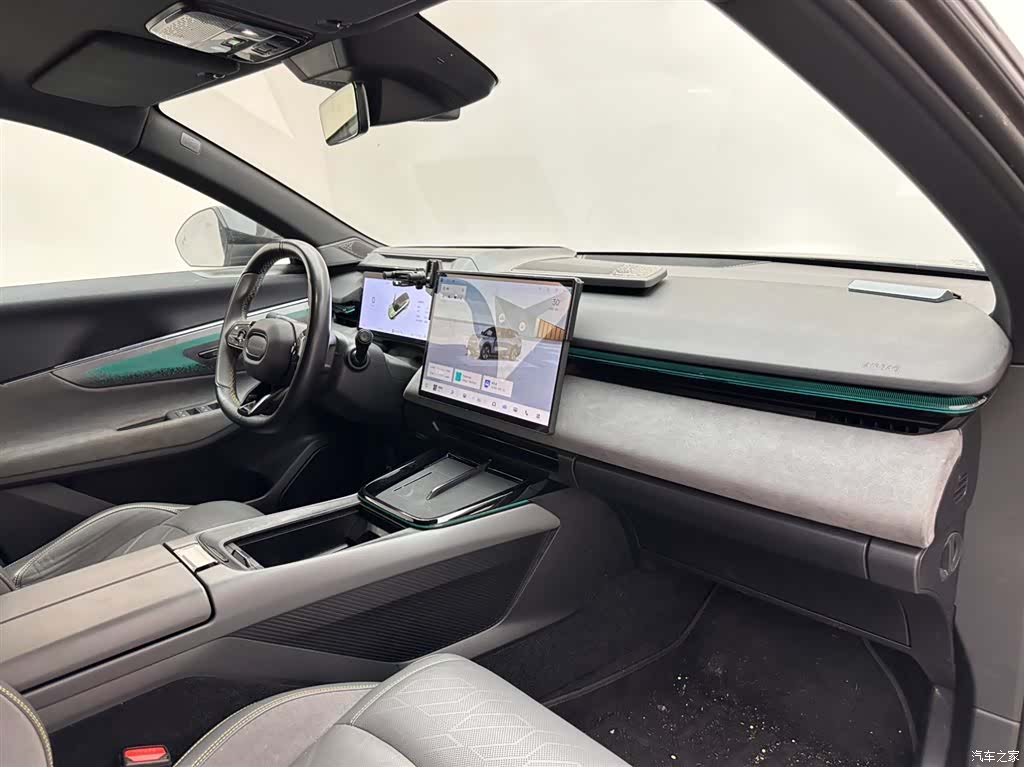 Lynk & Co 02, 2024 11