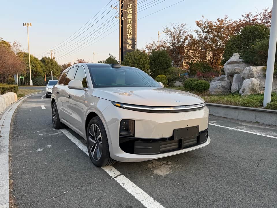 Li Auto Ideal L6