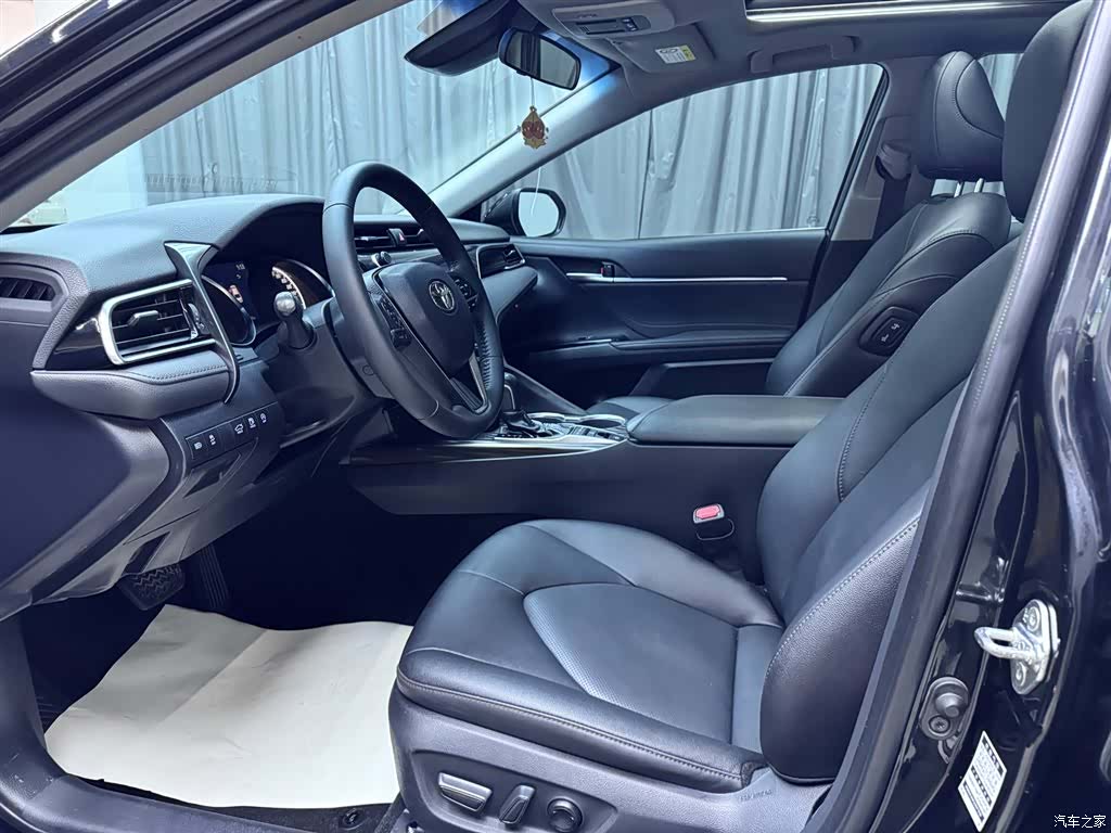 Toyota Camry, 2021 8