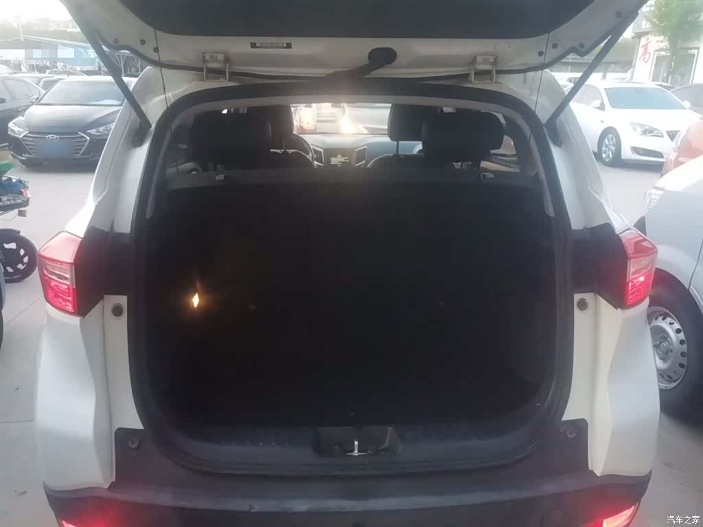 Changan CS15, 2017 19