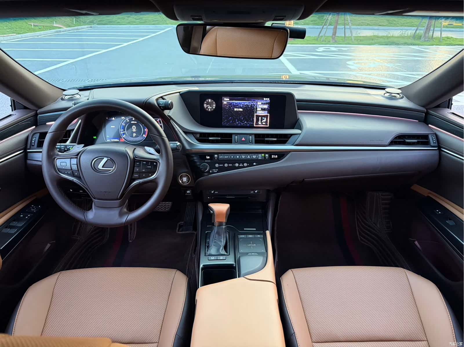 Lexus ES, 2018 7