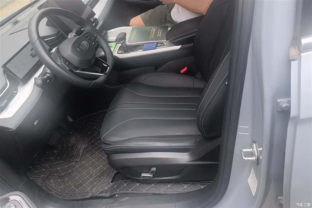 Geely Preface, 2025 9