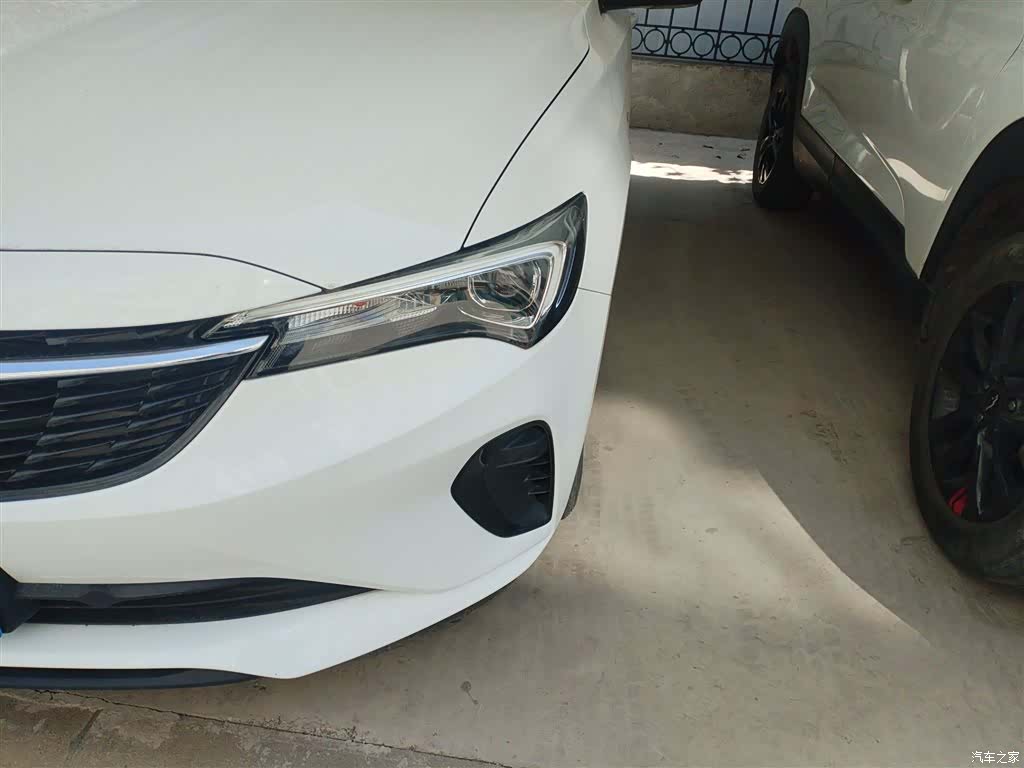 Buick Verano, 2022 18