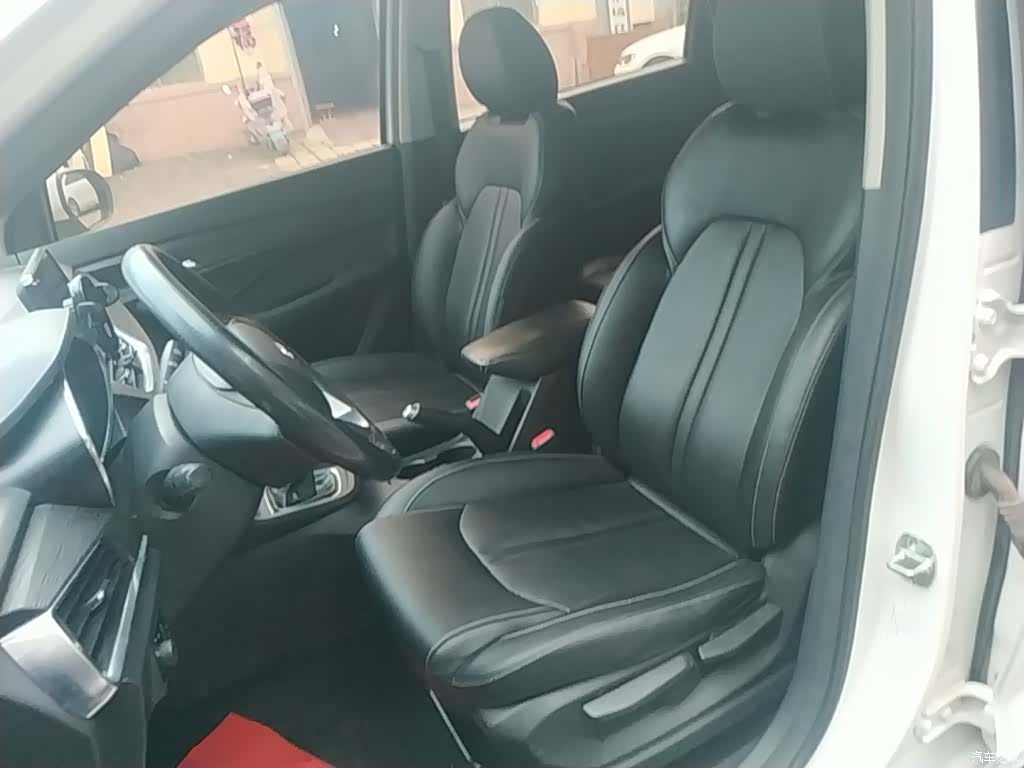 Wuling 360, 2018 15