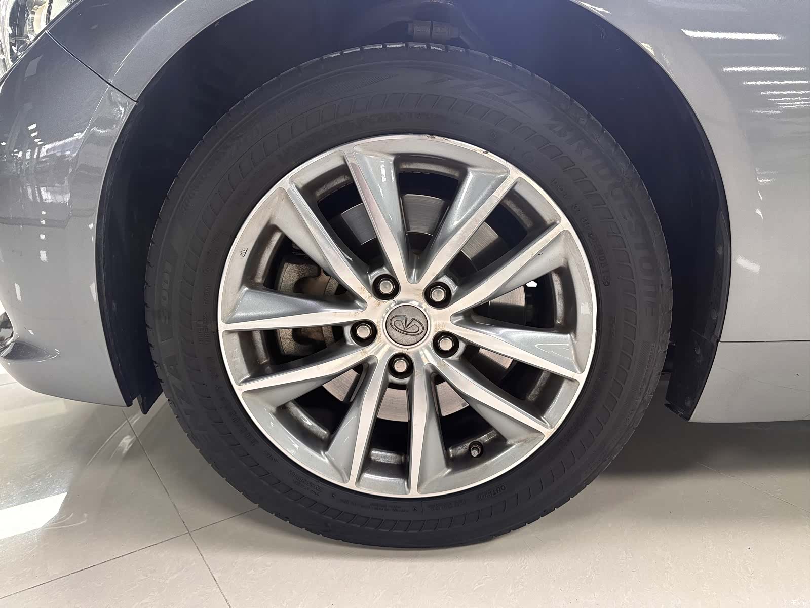 Infiniti Q50L, 2016 15
