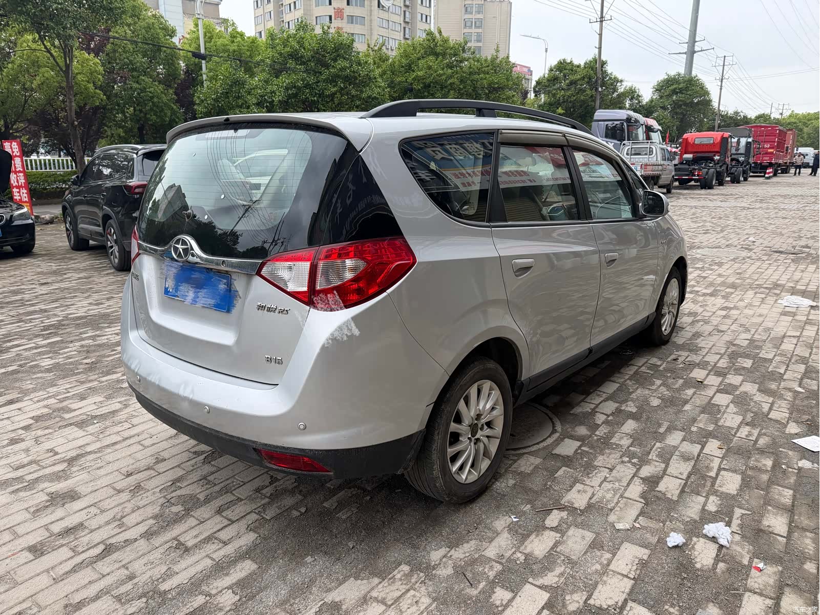JAC M2, 2015 6