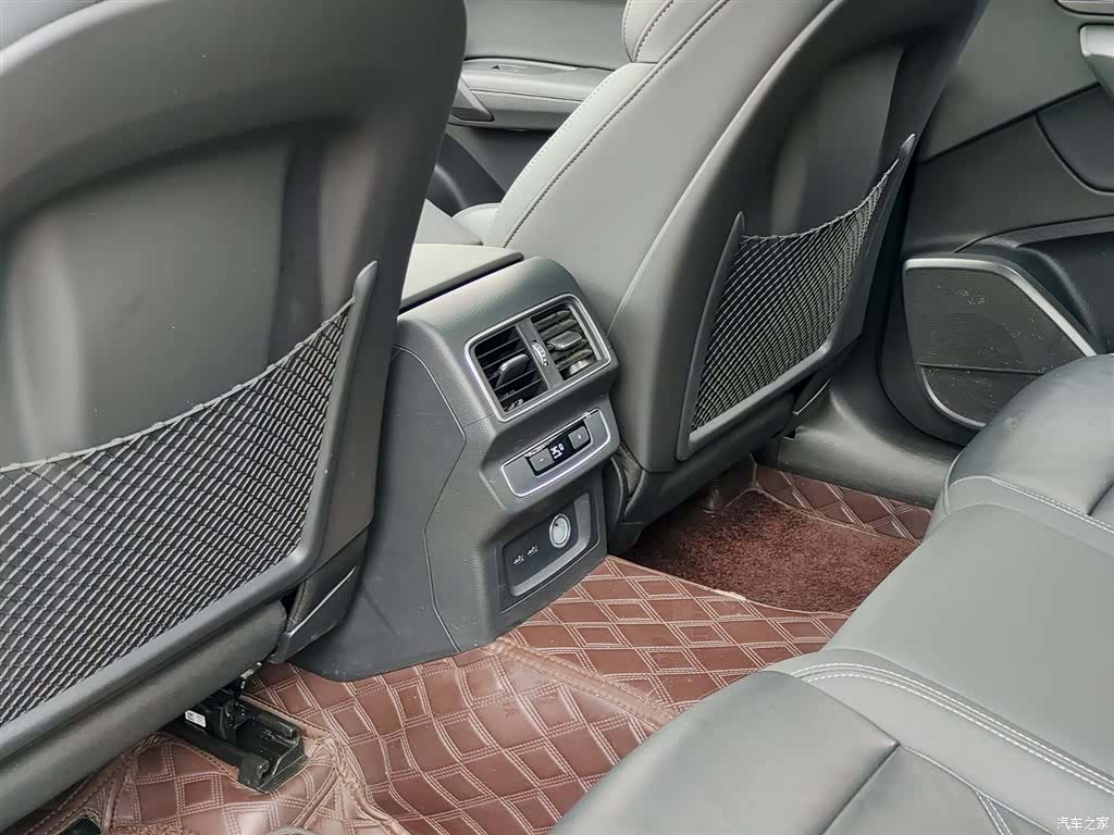 Audi Q5L, 2022 9