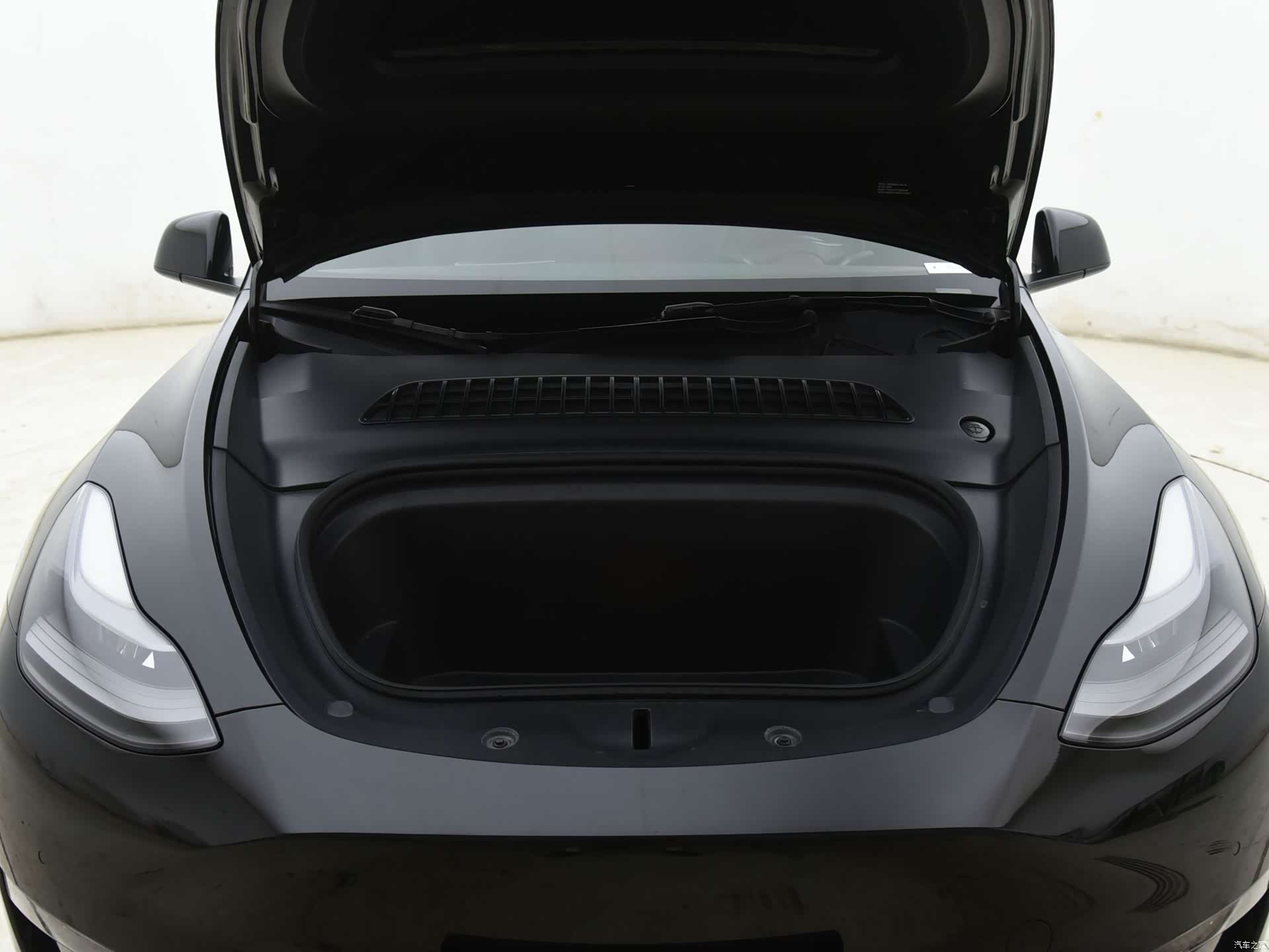 Tesla Model Y, 2021 9