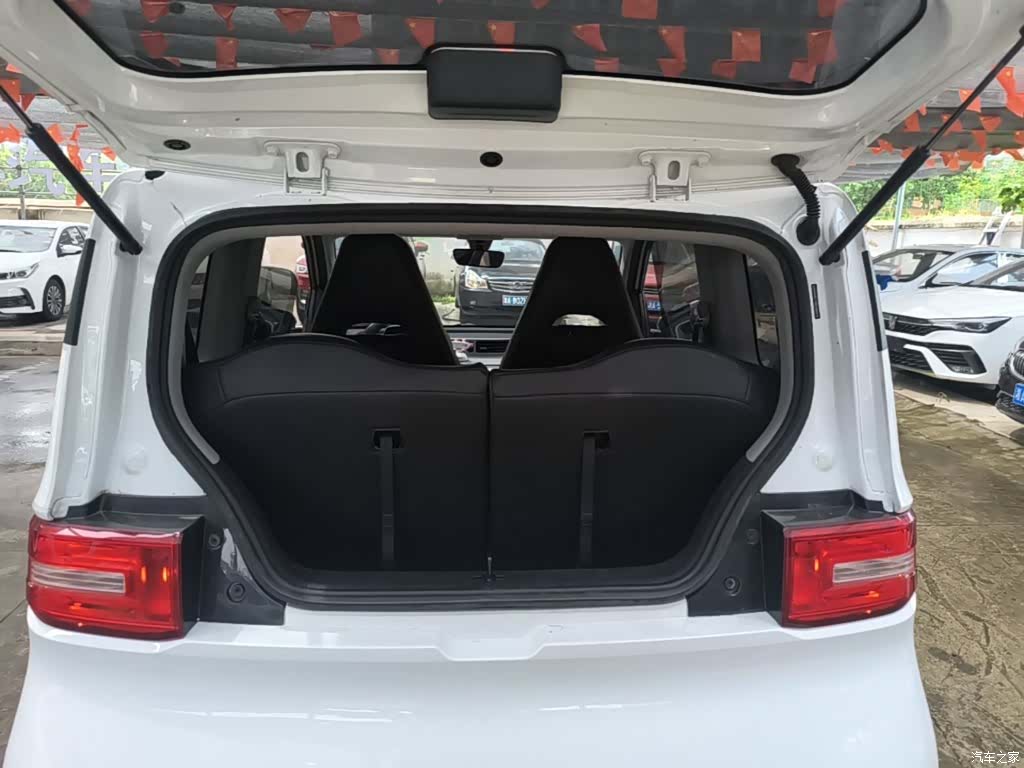 Wuling MINIEV, 2022 19