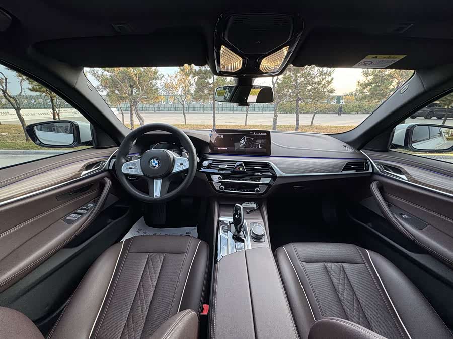 BMW 5 Series 2023, фото 6