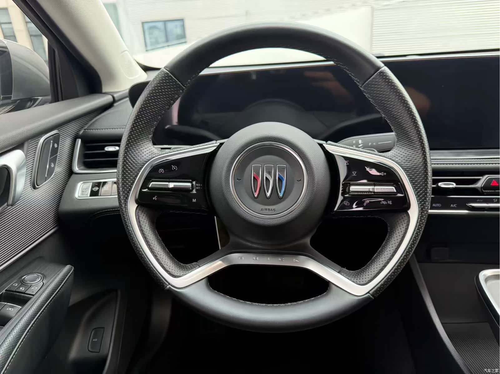 Buick LaCrosse, 2024 12