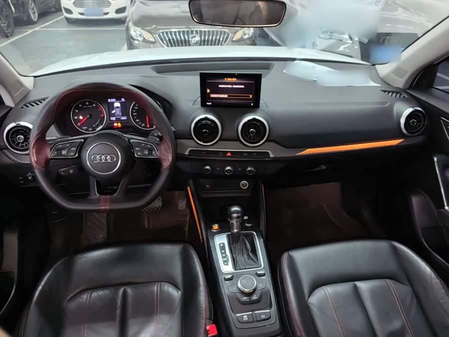 Audi Q2L 2022, фото 10