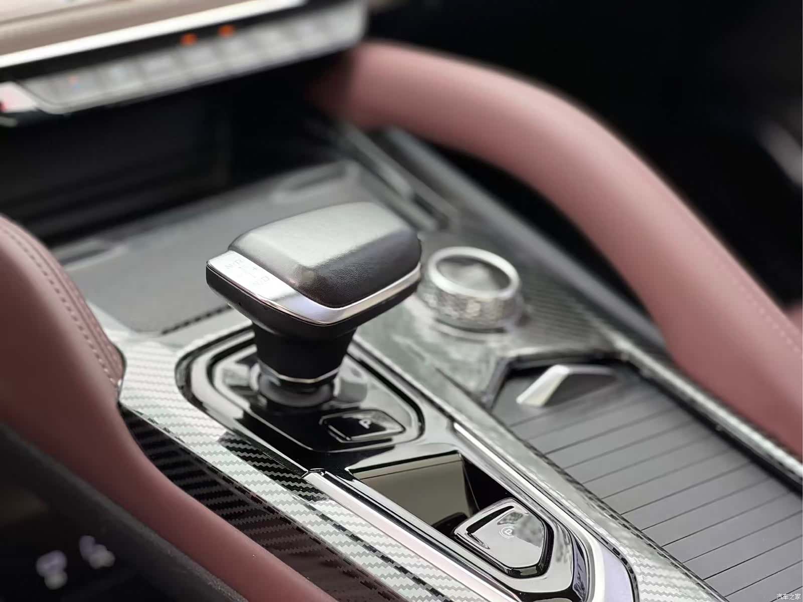 Geely Xingyue L, 2022 12