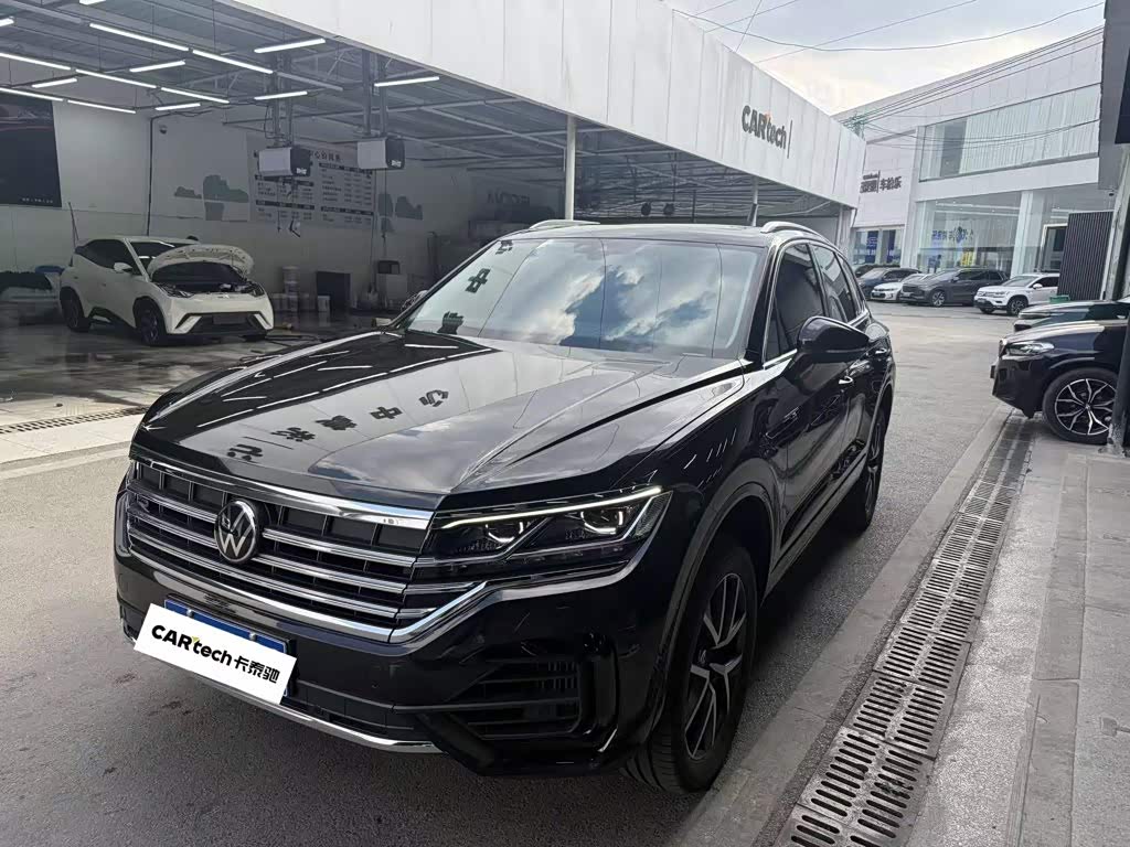 Volkswagen Touareg 2022 3.0TSI Sport