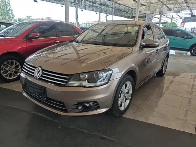 Volkswagen Bora 2015 — купить из Китая под заказ