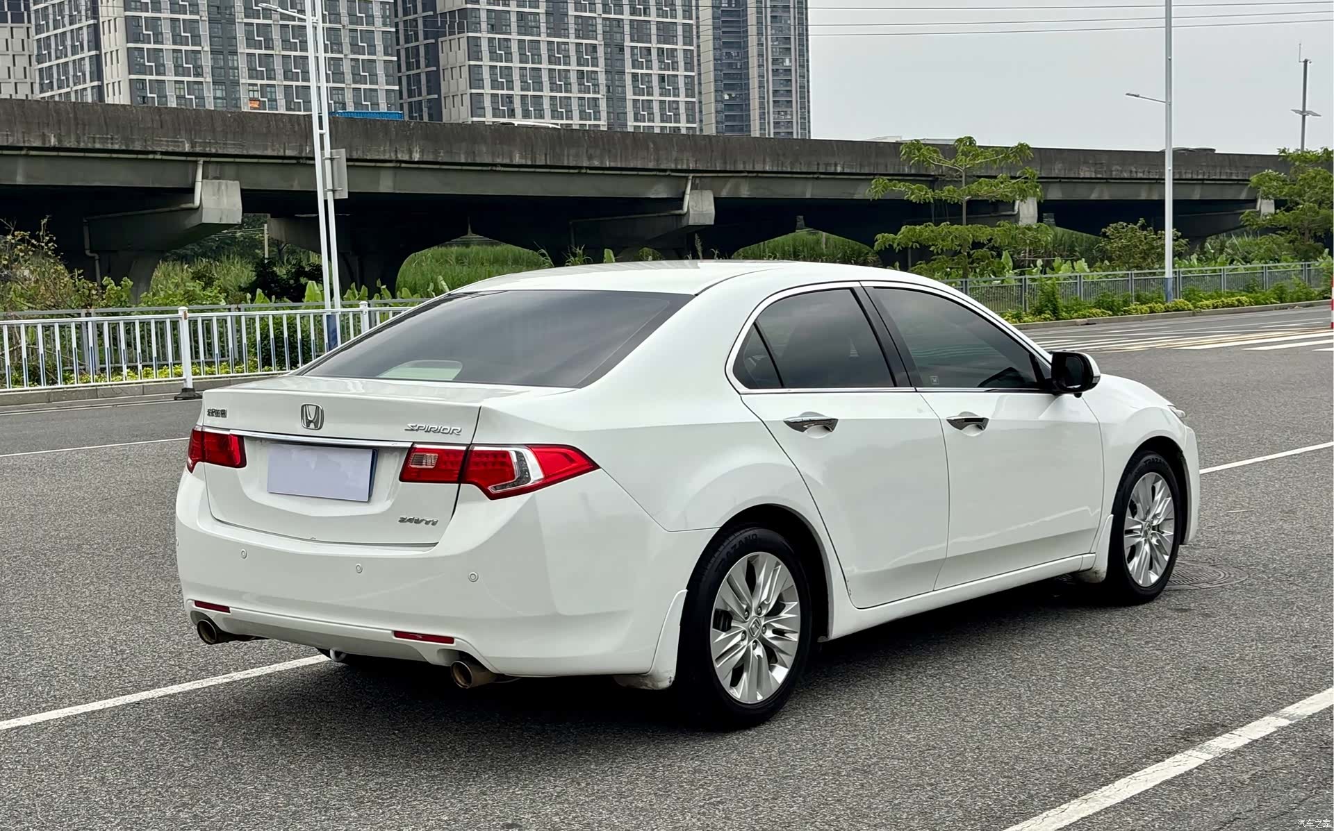 Honda Spirior, 2013 все фото
