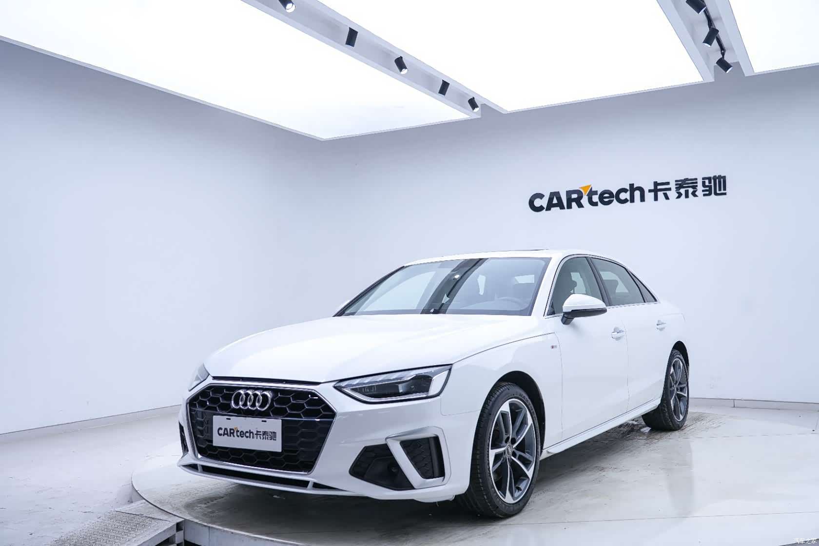Audi A4L, 2022 10