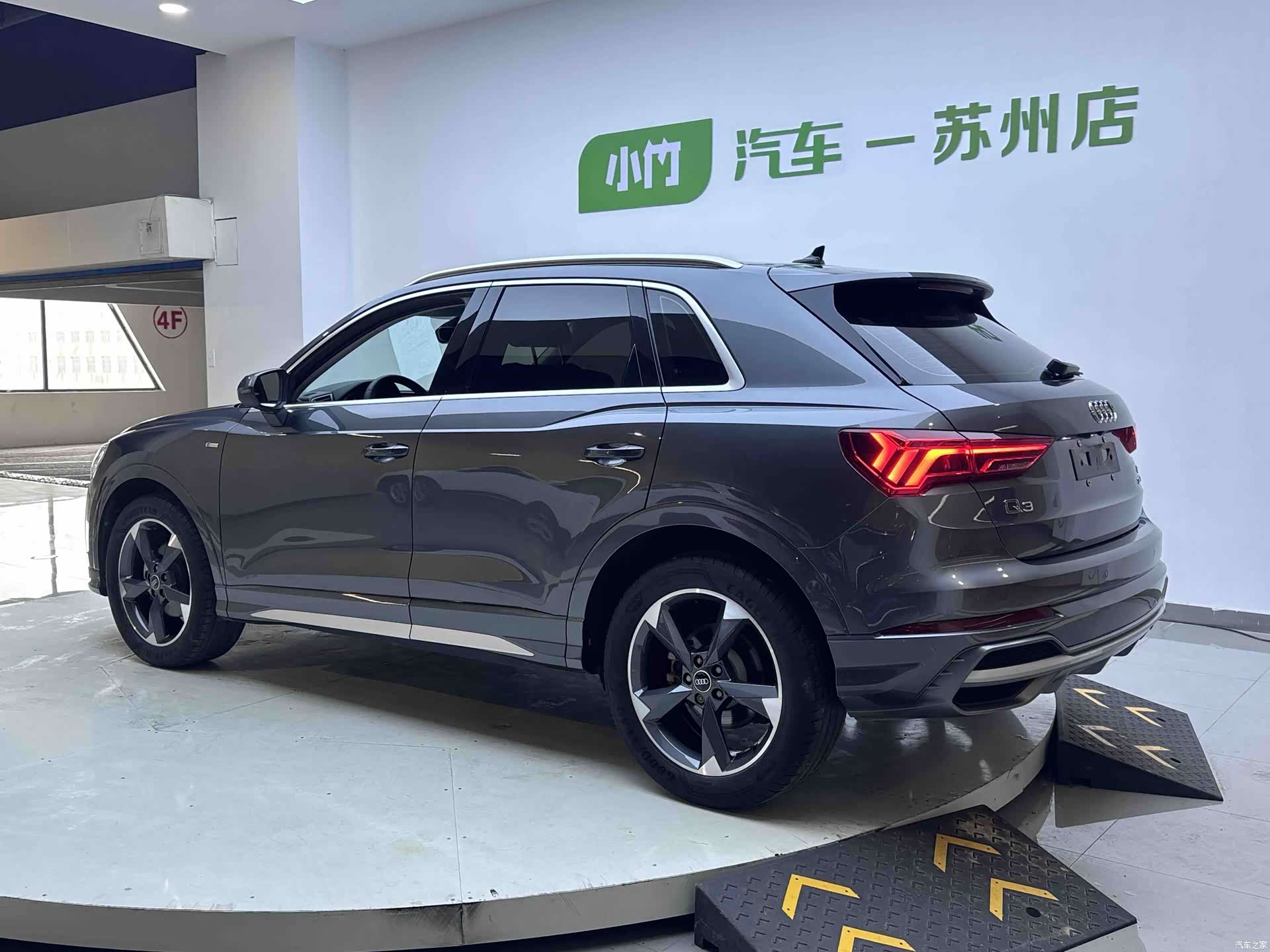 Audi Q3, 2022 4