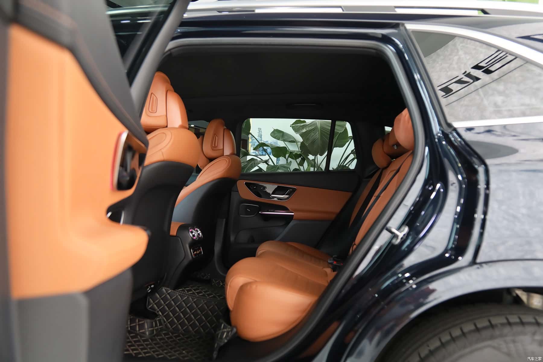 Mercedes-Benz GLC, 2023 18