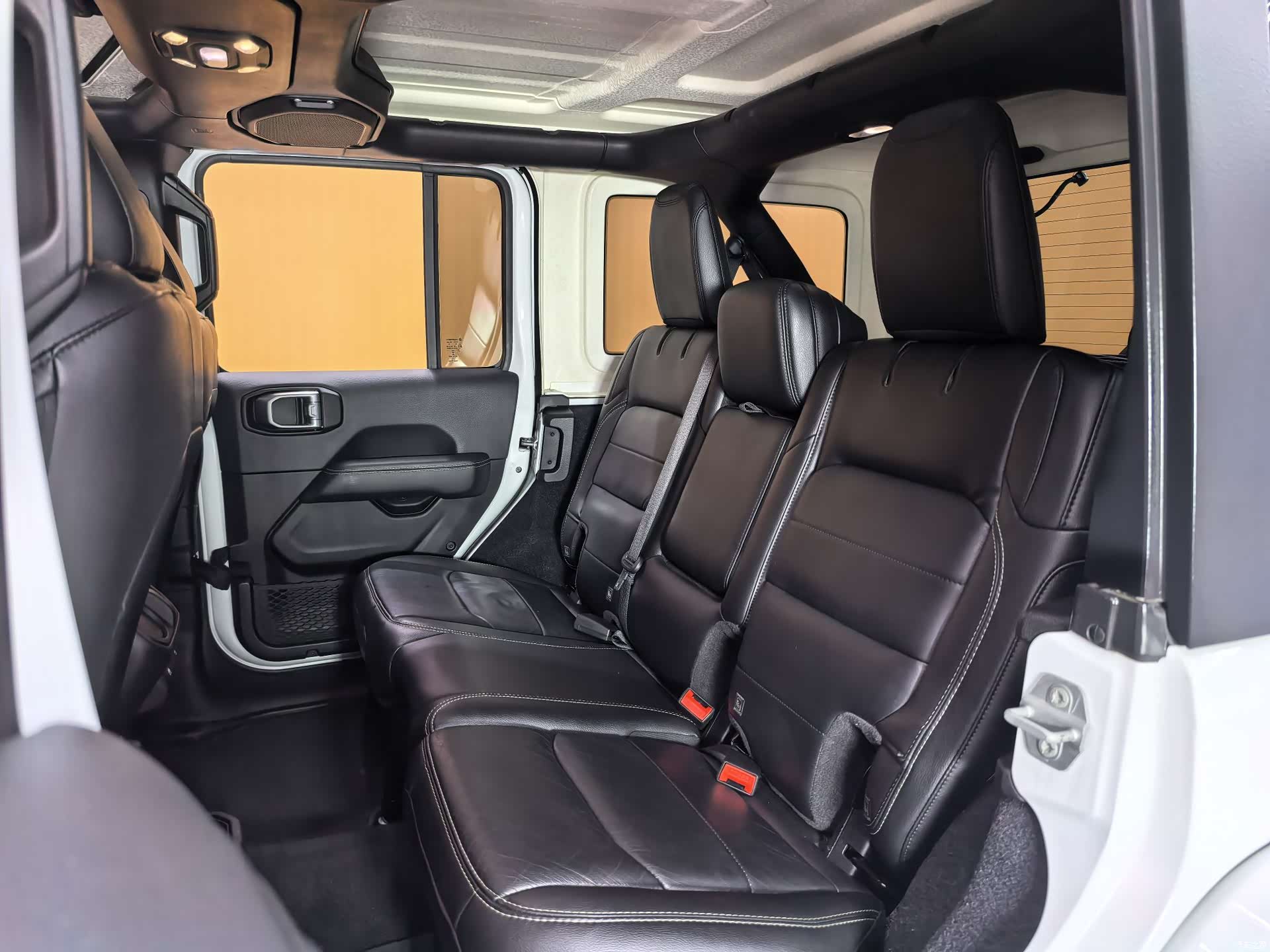 Jeep Wrangler, 2019 13