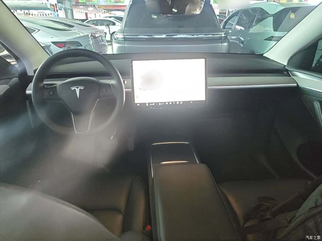 Tesla Model Y, 2024 10