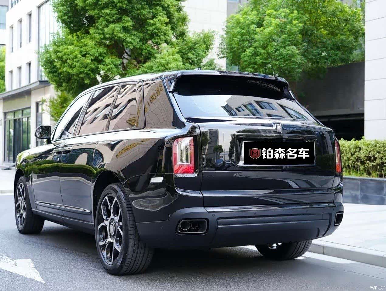 Rolls-Royce Cullinan, 2022 3