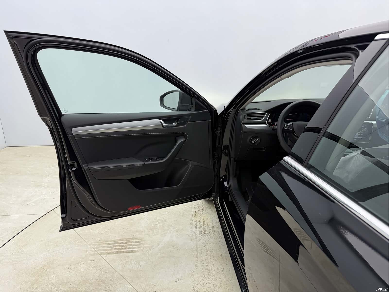 Skoda Superb, 2024 15