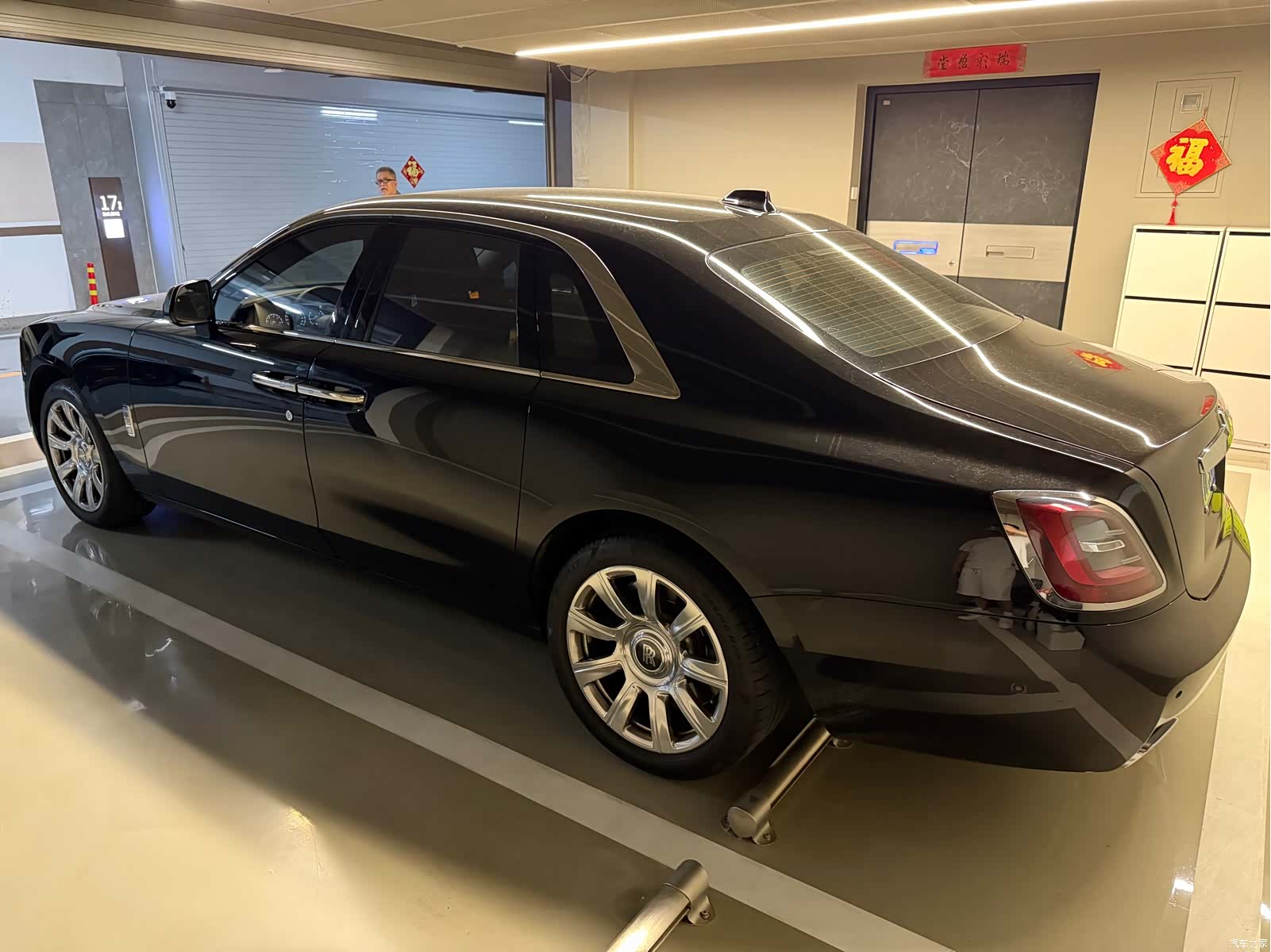 Rolls-Royce Ghost, 2023 6