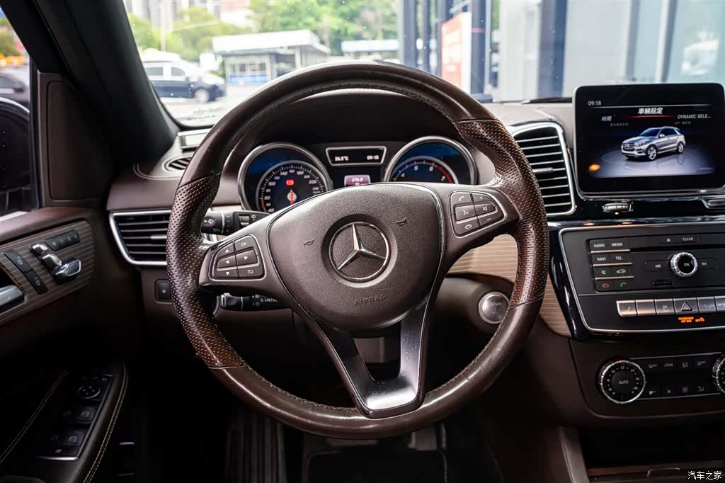 Mercedes-Benz GLE, 2018 11