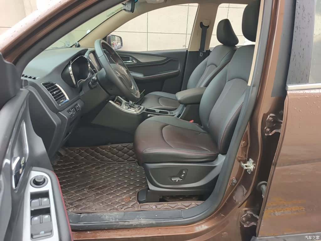 Wuling 560, 2016 15