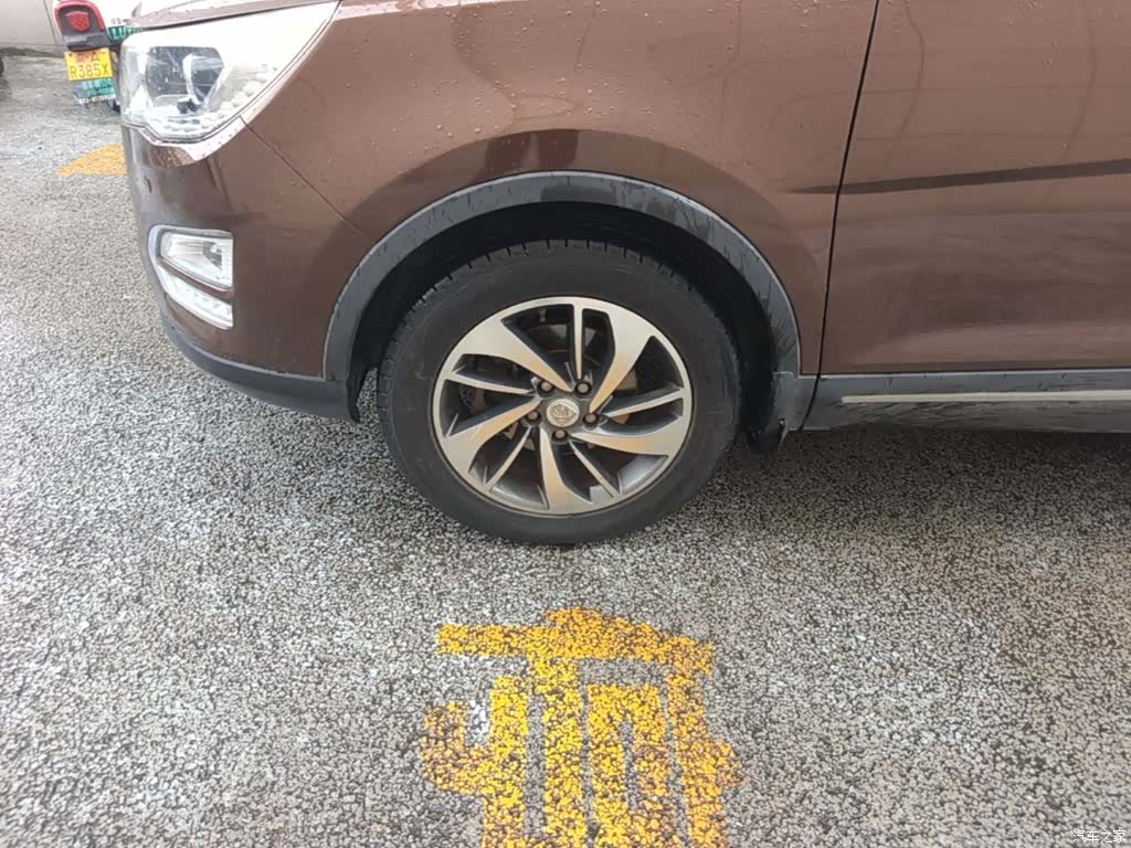 Wuling 560, 2016 23