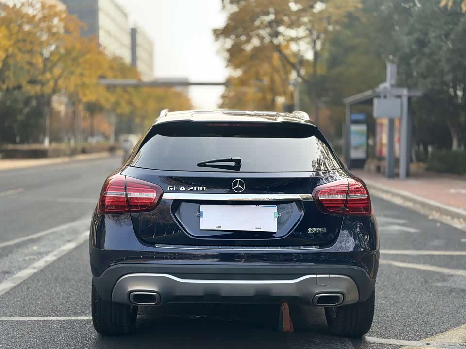 Mercedes-Benz GLA
