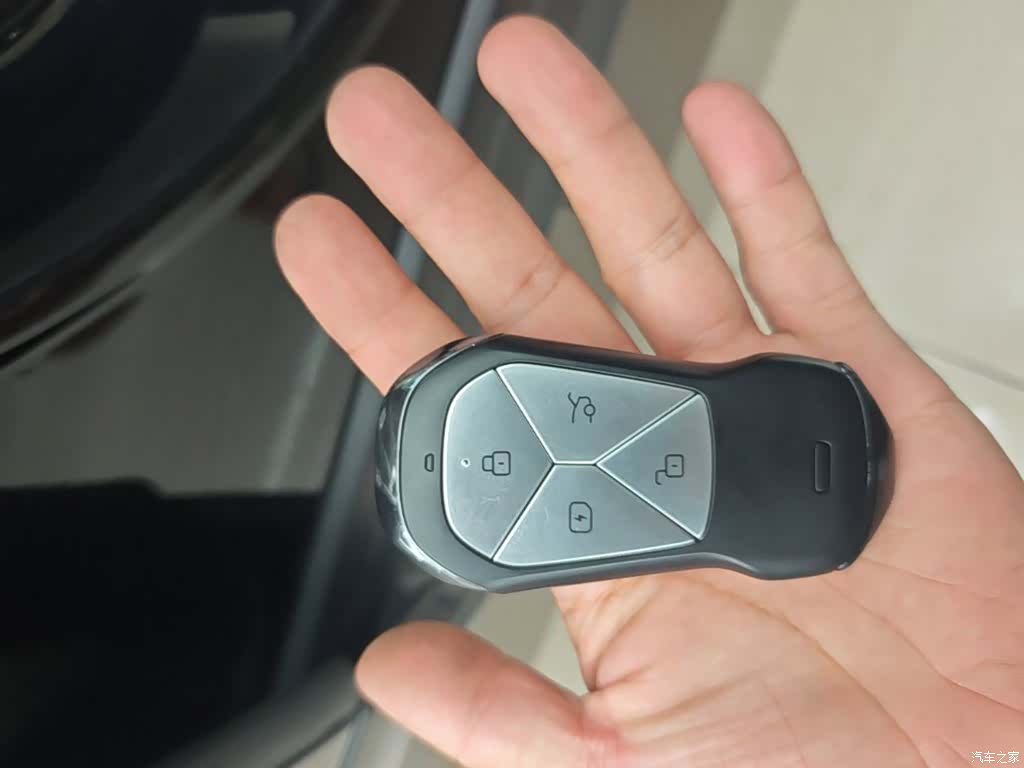 Xpeng G6, 2024 9