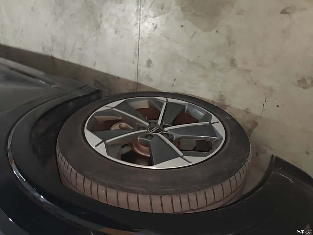 Audi Q5 e-tron, 2023 25