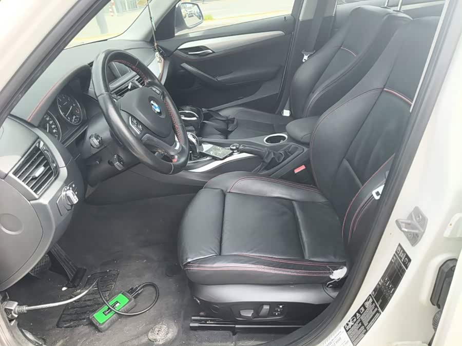 BMW X1 2015, фото 14