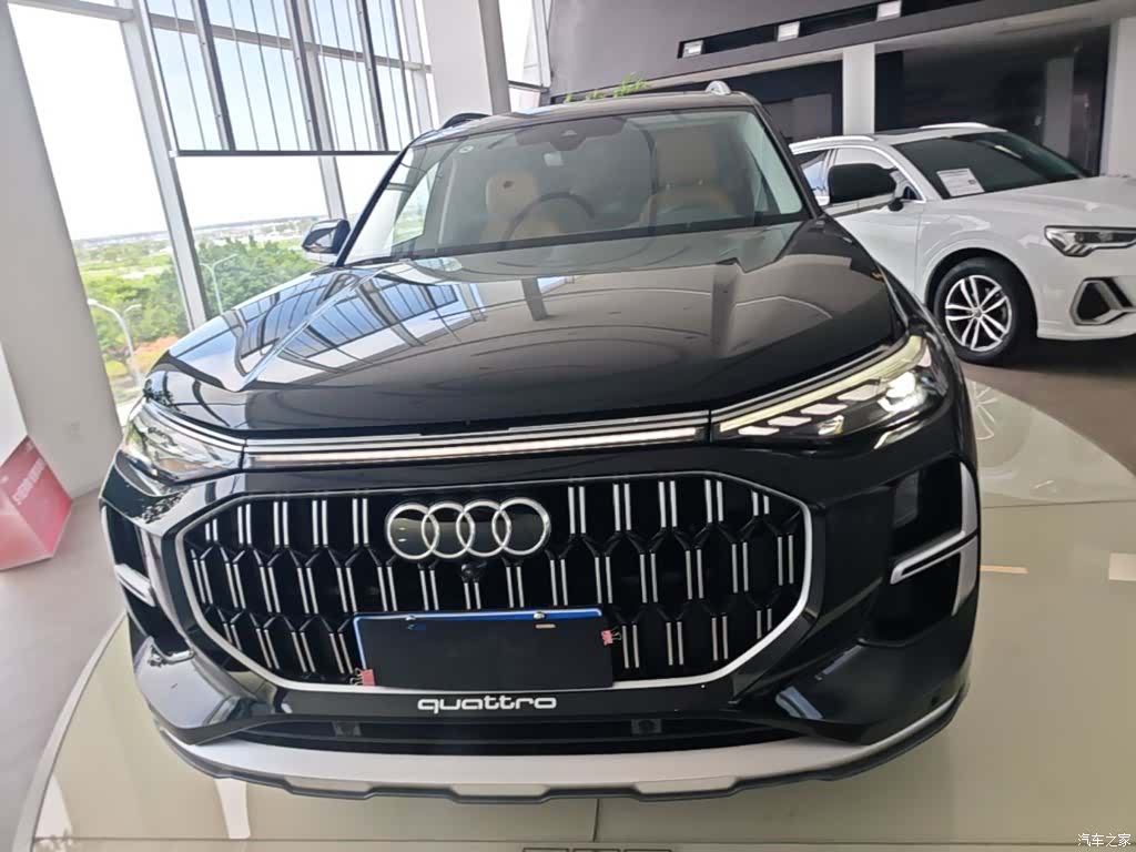 Audi Q6, 2025 3
