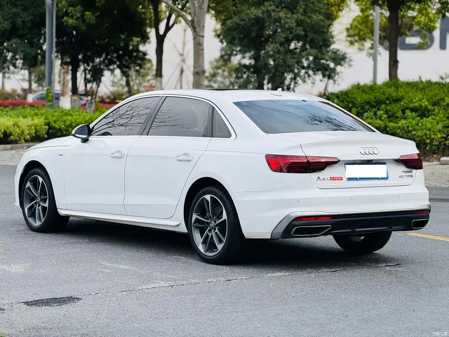 Audi A4L, 2021 7