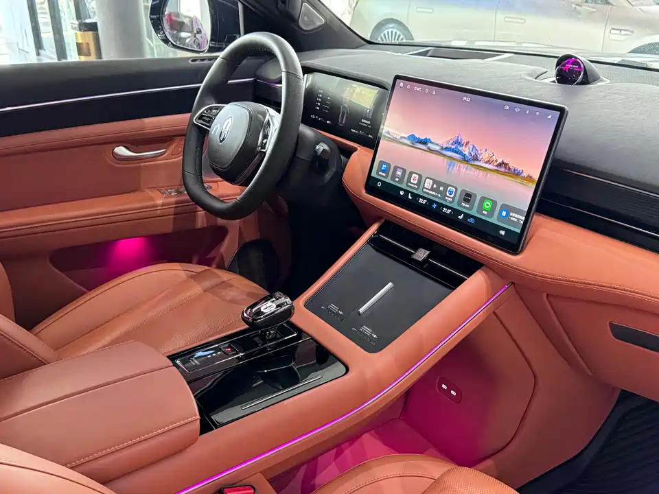 AITO Ask the world M7