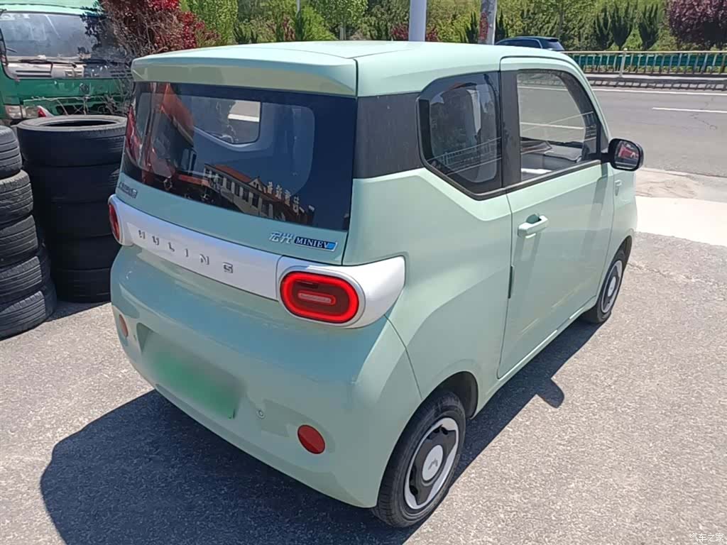 Wuling MINIEV, 2024 7
